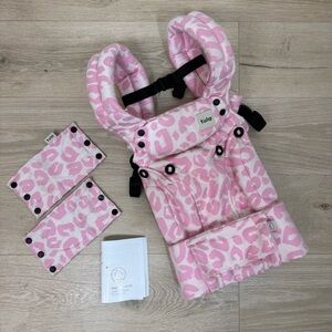 Tula X ROAR Flamingo Welcome To The Jungle Woven Explore Carrier